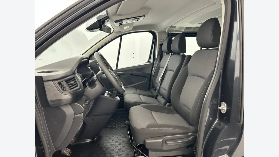 RENAULT Trafic -