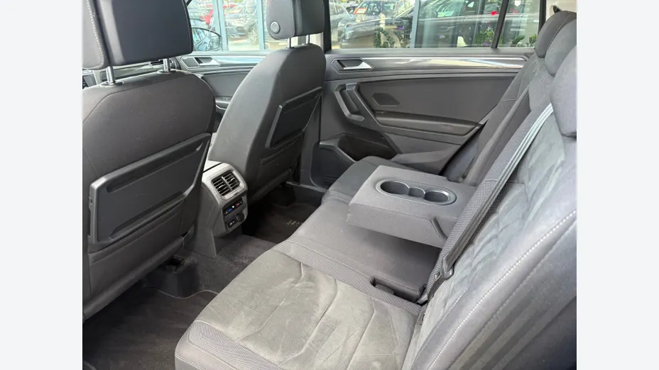 VOLKSWAGEN Tiguan Allspace -