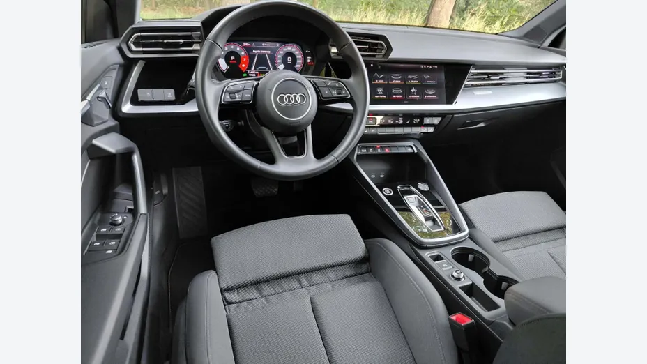 AUDI A3 Limousine -