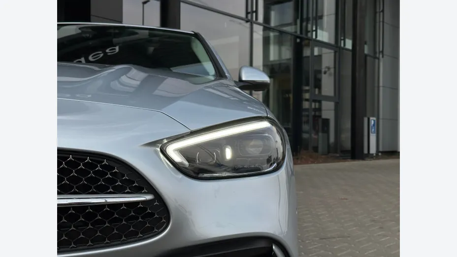 MERCEDES-BENZ C Klasa C 200 mHEV 4-Matic AMG