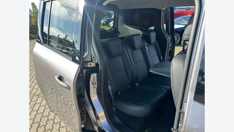 MERCEDES-BENZ T klasa T 180 d Style aut