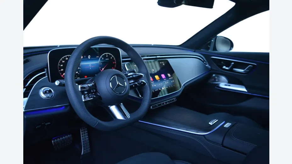 MERCEDES-BENZ E Klasa E 220 d mHEV AMG 9G-Tronic