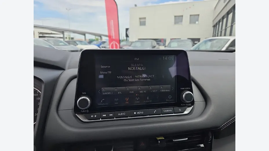 NISSAN Qashqai -