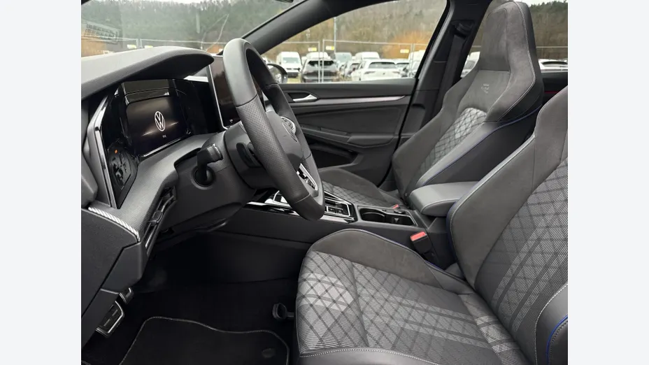 VOLKSWAGEN Golf Golf VIII 1.5 TSI R-Line