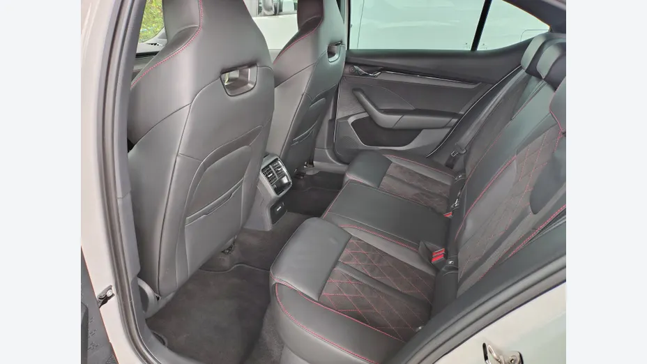 SKODA Octavia Octavia 2.0 TDI RS DSG