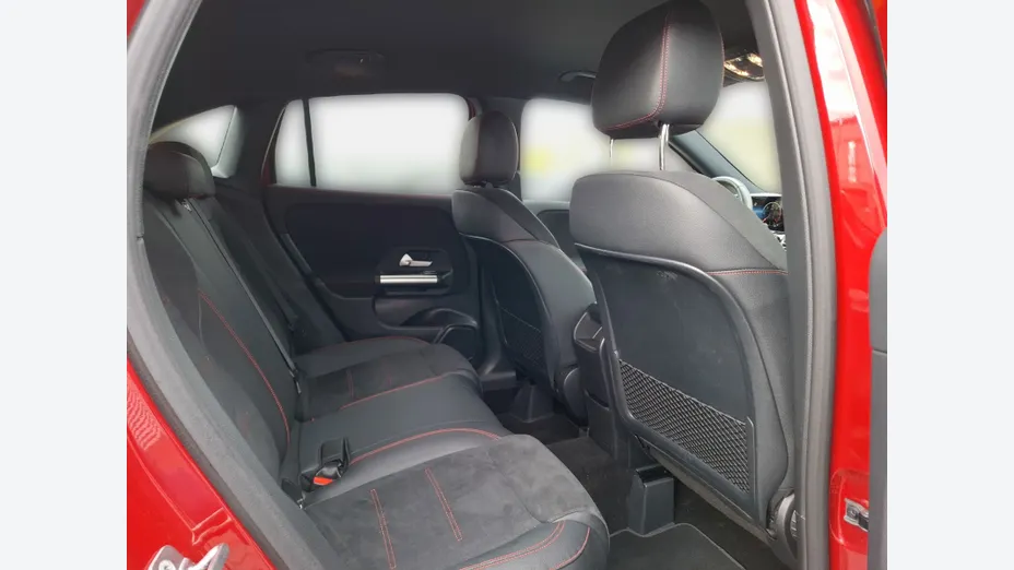 MERCEDES-BENZ GLA GLA 220 d 4-Matic AMG Line 8G-DCT