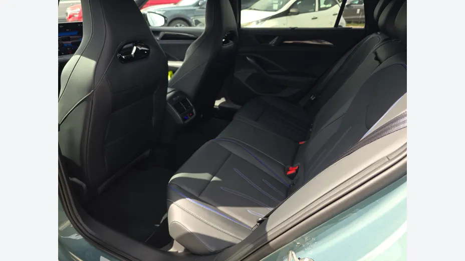 VOLKSWAGEN Passat Passat 2.0 TDI SCR 4Mot. R-Line DSG