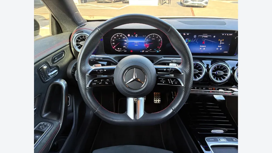 MERCEDES-BENZ CLA CLA 200 mHEV AMG Line 7G-DCT