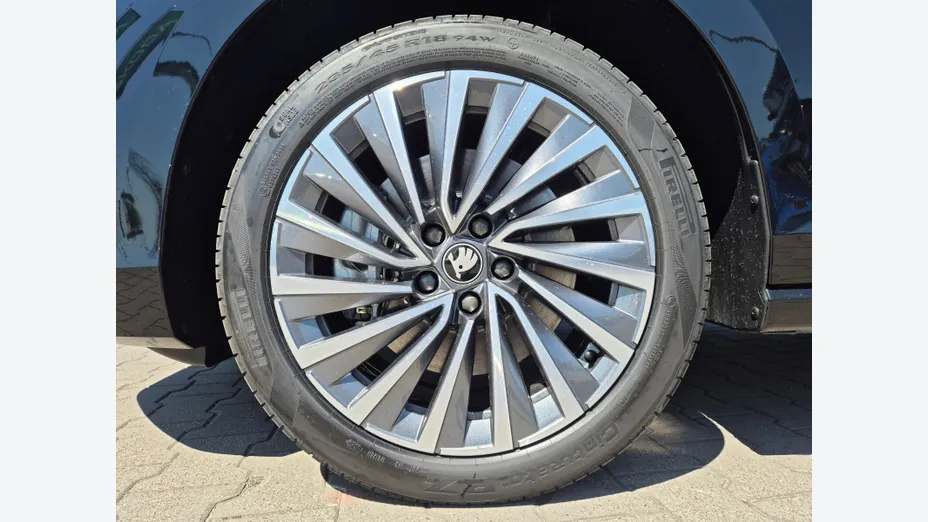 SKODA Superb Superb 2.0 TDI SCR 4x4 L&K DSG Nowy