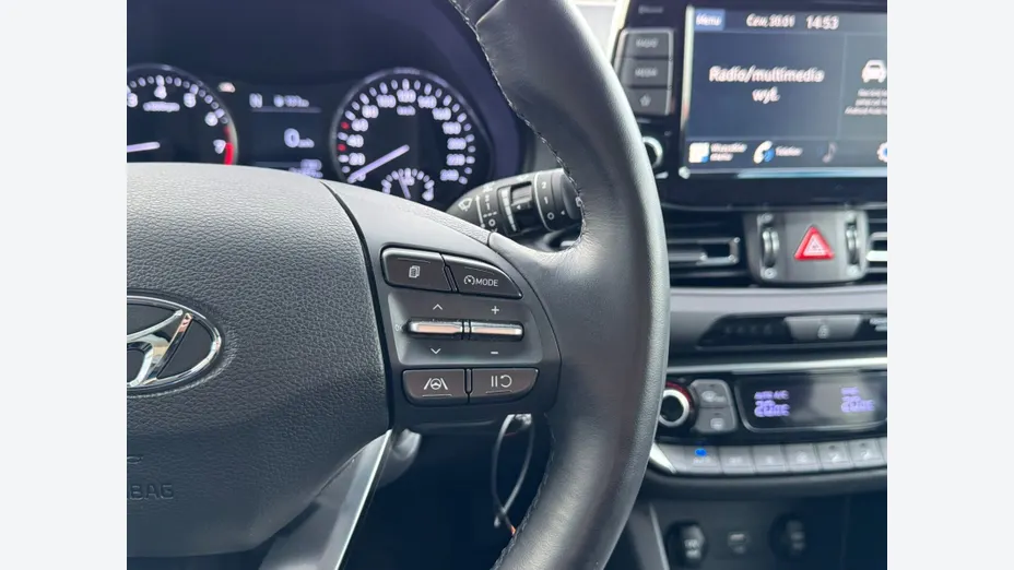 HYUNDAI i30 i30 1.0 T-GDI Smart