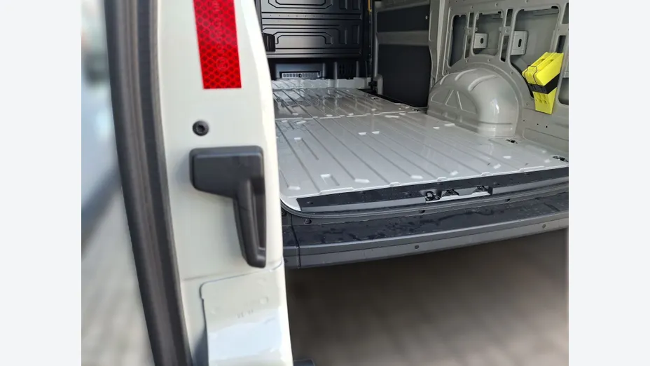 VOLKSWAGEN Crafter Crafter 35 BiTDI (11,3m3) Nowy