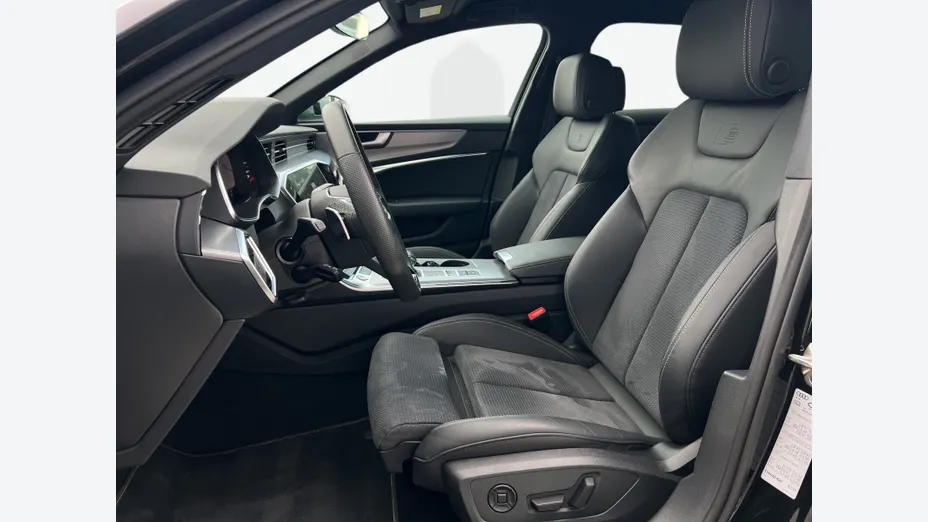 AUDI S6 Avant -