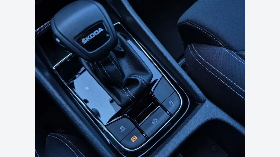 SKODA Karoq -