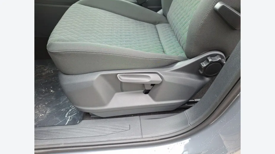 VOLKSWAGEN Caddy osobowy Caddy 1.5 TSI Life DSG Nowy