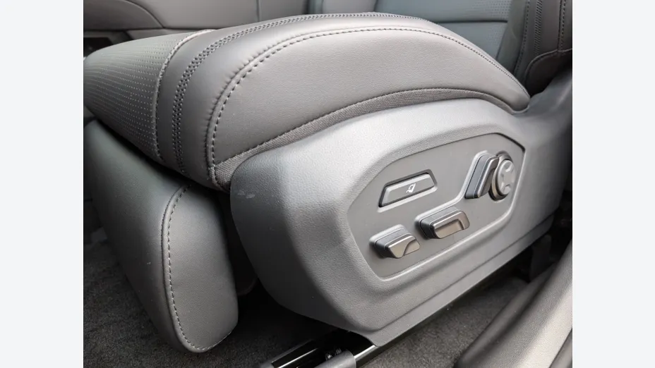 HYUNDAI Santa Fe Santa Fe 1.6 T-GDI HEV Calligraphy 4WD aut 6os. Nowy
