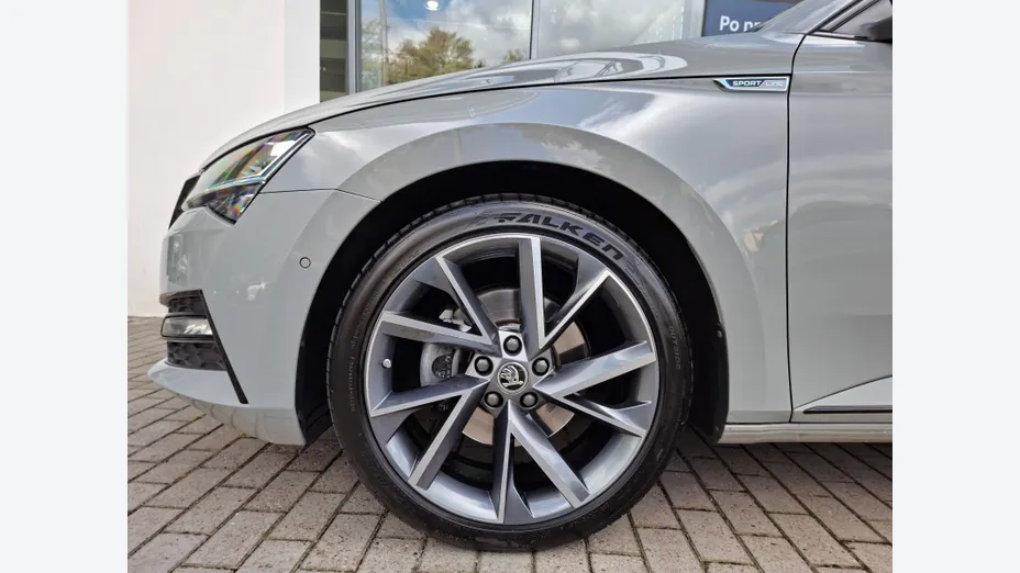SKODA Superb Superb 2.0 TDI SCR Sportline DSG