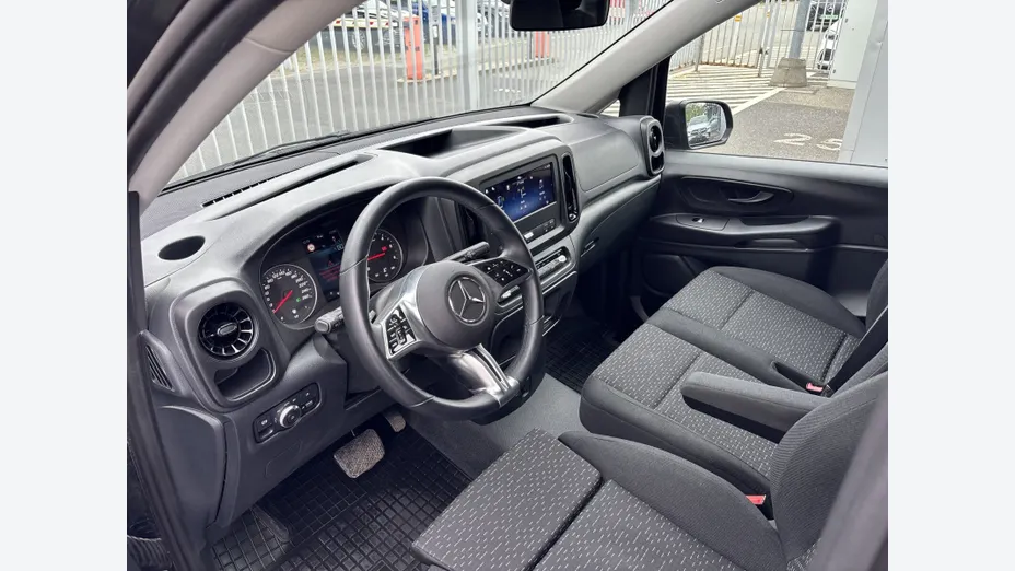 MERCEDES-BENZ Vito Vito Tourer 116 CDI L3 Pro 9G-Tronic 447.705