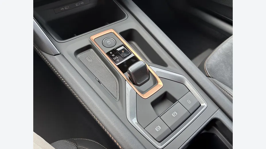 CUPRA Leon Leon 1.5 eTSI mHEV DSG Nowy