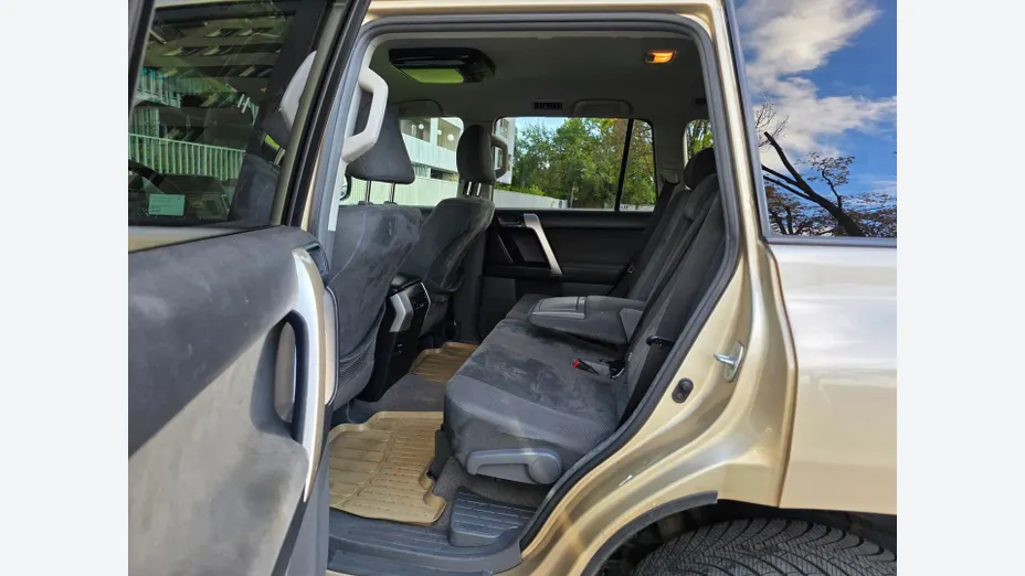 TOYOTA Land Cruiser LC 3.0 D-4D Sol (lea) 7os aut