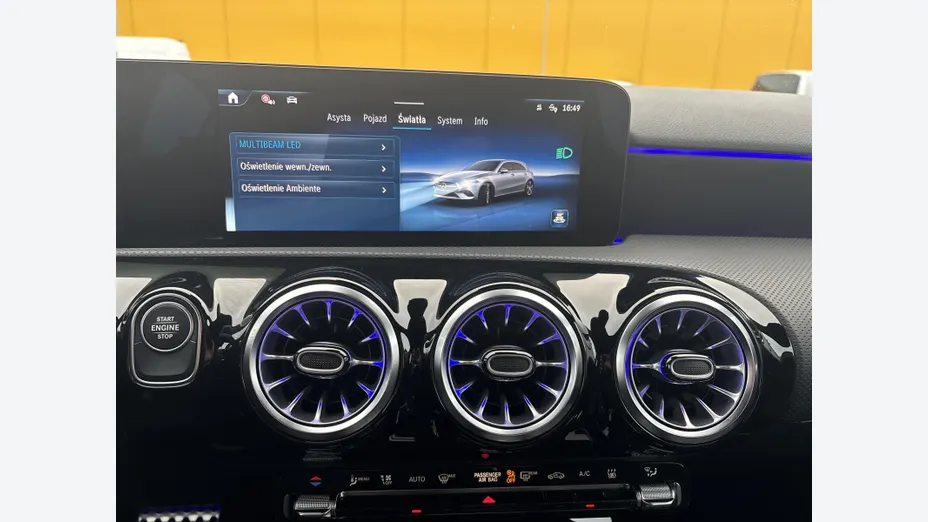 MERCEDES-BENZ A Klasa A 250 e PHEV AMG Line 8G-DCT