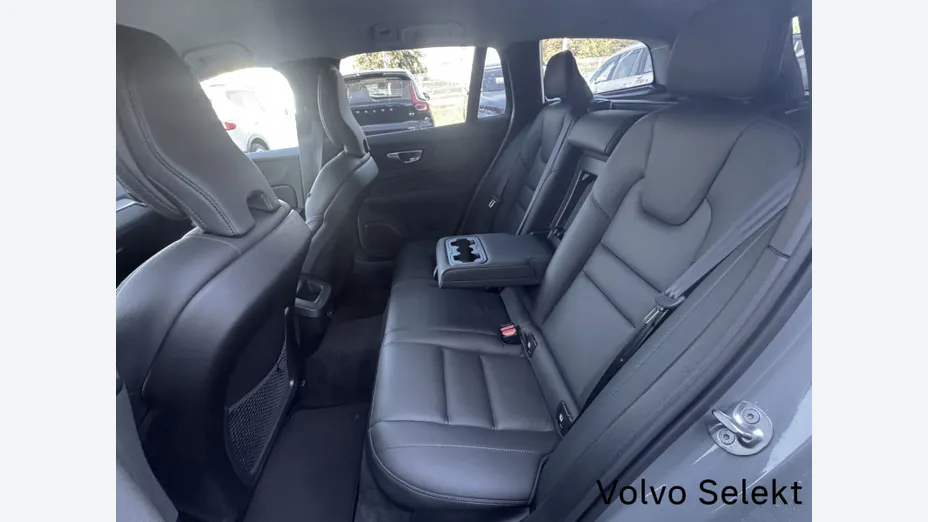 VOLVO V60 V60 B4 B Plus Dark aut
