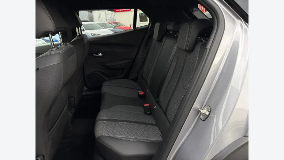 PEUGEOT 2008 2008 PureTech 130 Allure S&S EAT8