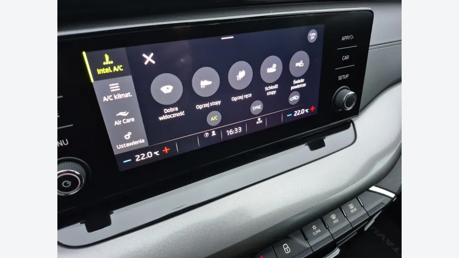 SKODA Octavia -