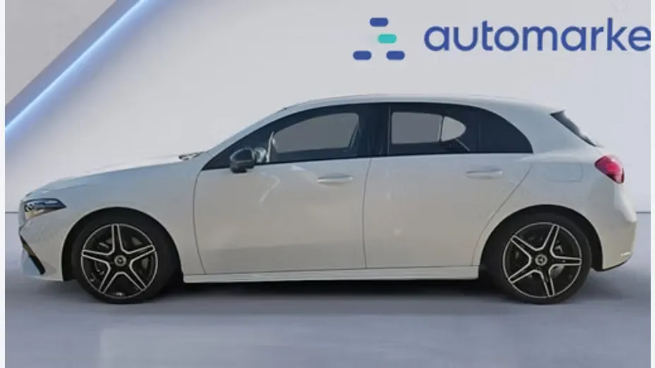 MERCEDES-BENZ A Klasa A 220 4-Matic AMG Line 8G-DCT
