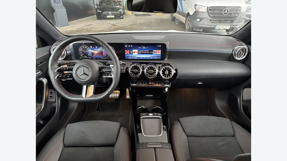 MERCEDES-BENZ CLA CLA 200 mHEV AMG Line 7G-DCT
