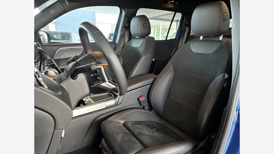 MERCEDES-BENZ GLB GLB 200 d 4-Matic AMG Line 8G-DCT
