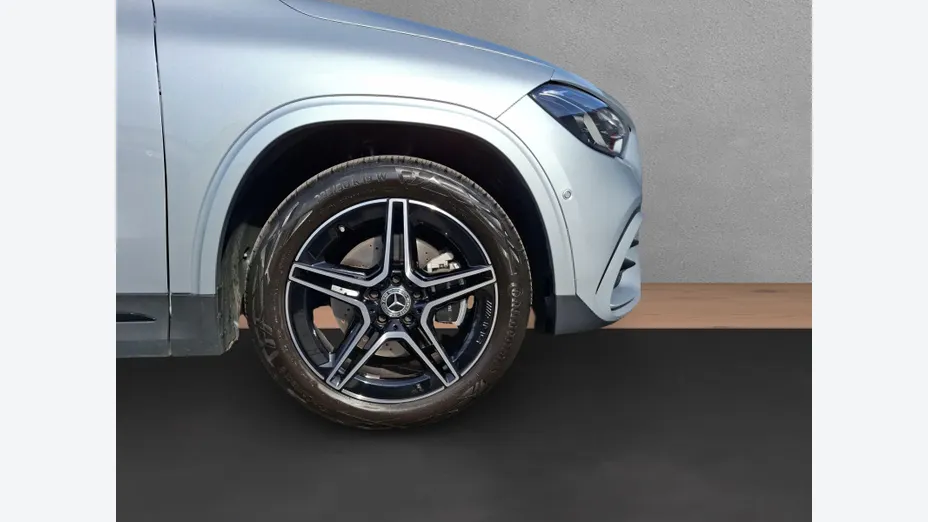 MERCEDES-BENZ GLA GLA 220 d 4-Matic AMG Line 8G-DCT
