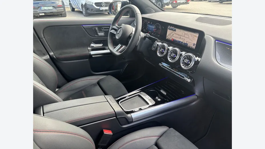 MERCEDES-BENZ GLA GLA 200 mHEV AMG Line 7G-DCT