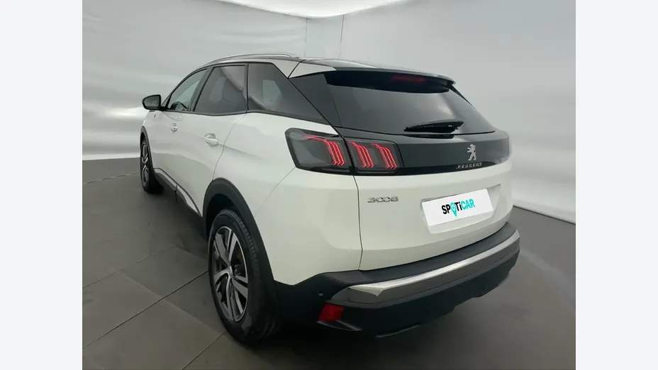 PEUGEOT 3008 -