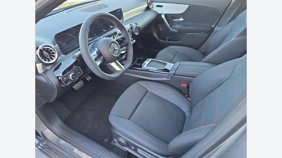 MERCEDES-BENZ A Klasa A 200 AMG Line 7G-DCT