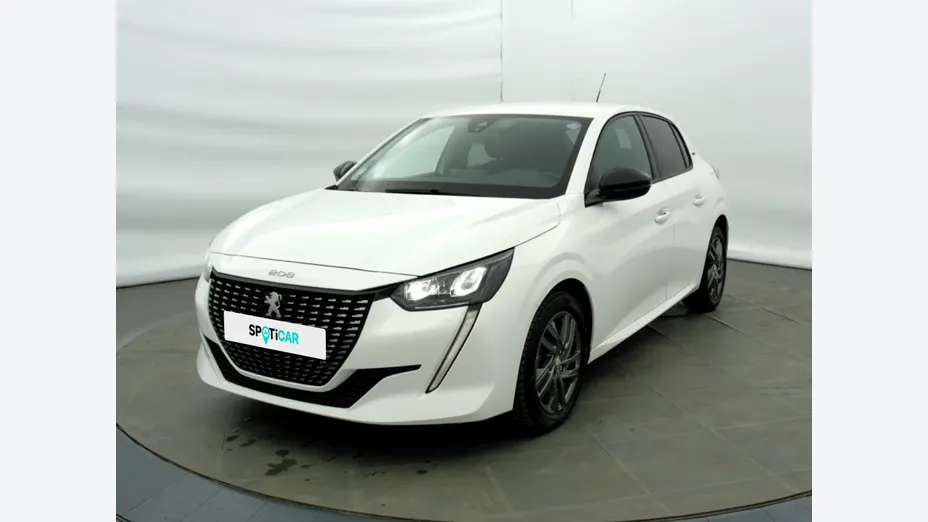 PEUGEOT 208 -