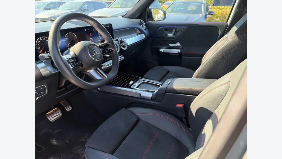 MERCEDES-BENZ GLB GLB 200 mHEV AMG Line 7G-DCT