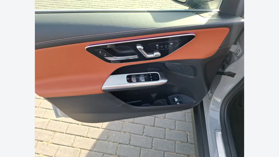 MERCEDES-BENZ GLC GLC 300 e 4-Matic Avantgarde