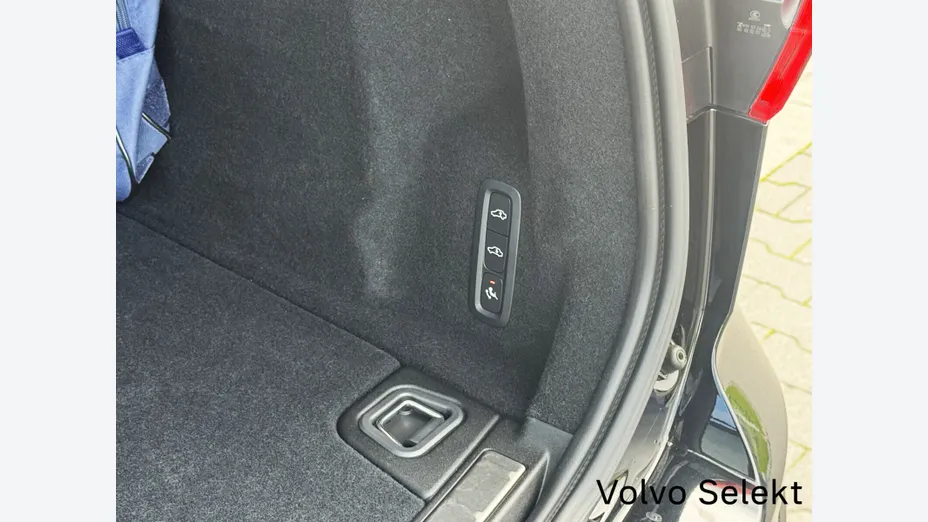 VOLVO XC60 XC60 B5 B AWD Ultimate Dark aut