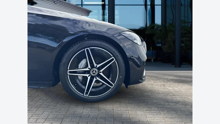 MERCEDES-BENZ C Klasa C 220 d mHEV 4-Matic AMG