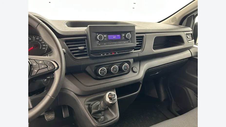 RENAULT Trafic -