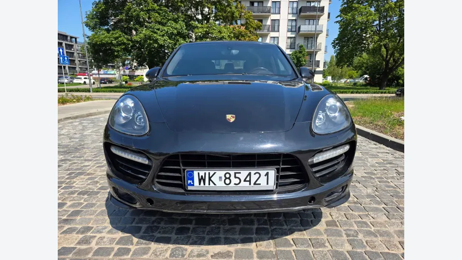 PORSCHE Cayenne -