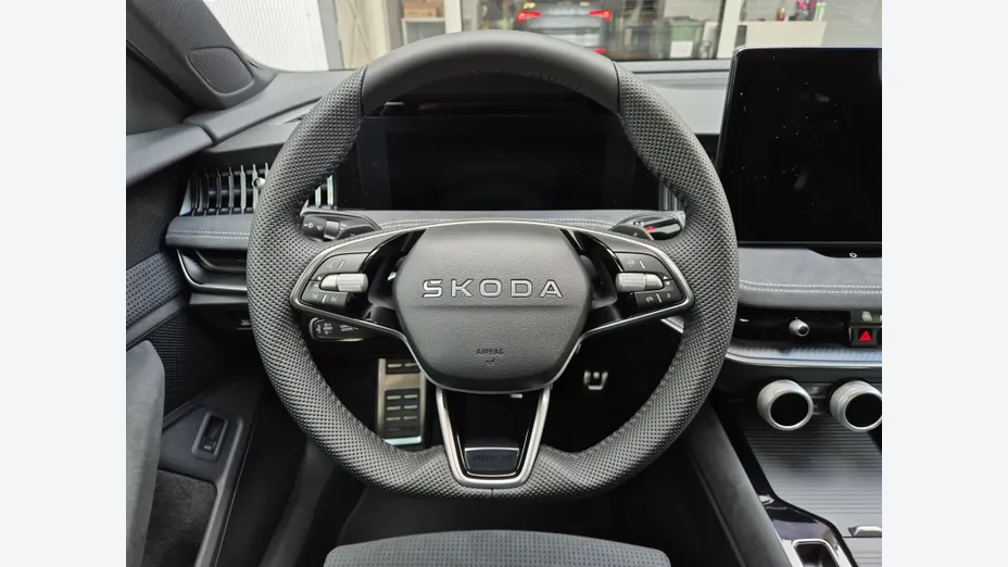 SKODA Superb Superb 2.0 TSI Sportline DSG Nowy