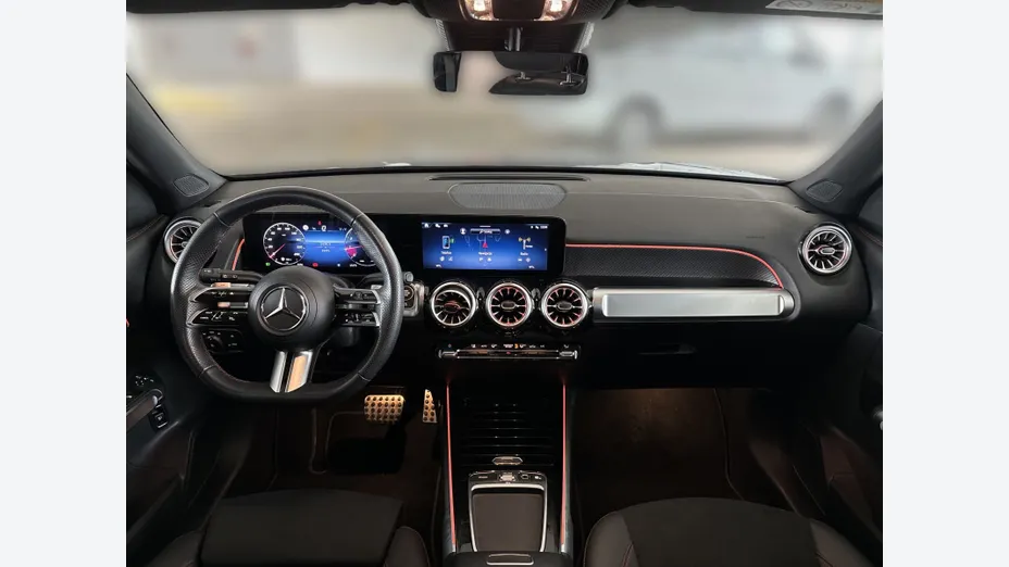 MERCEDES-BENZ GLB GLB 200 mHEV AMG Line 7G-DCT