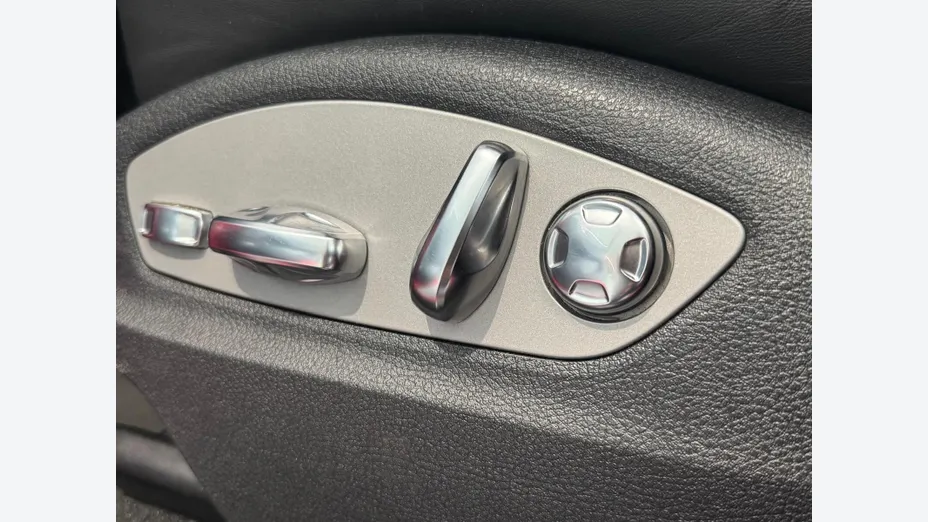 PORSCHE Macan Macan T