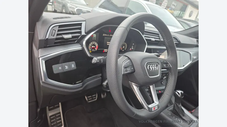 AUDI Q3 Sportback -
