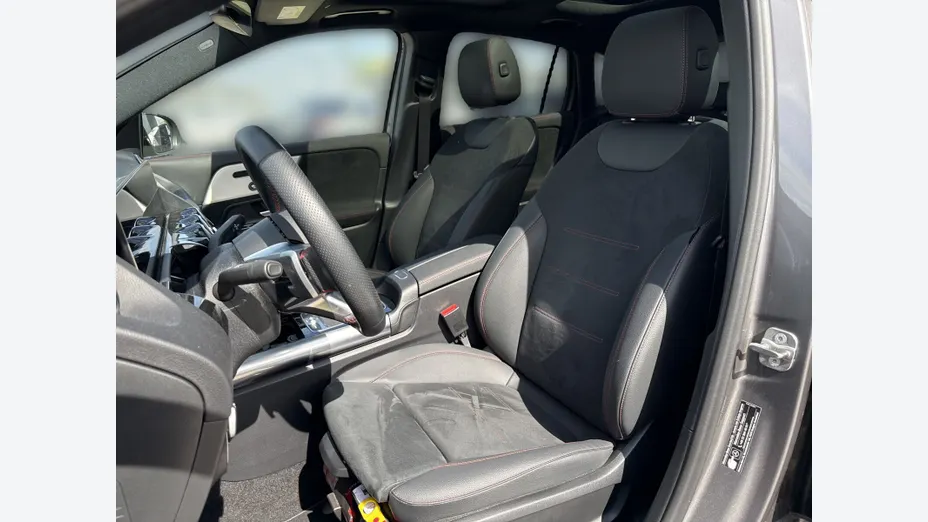 MERCEDES-BENZ GLA GLA 200 mHEV AMG Line 7G-DCT