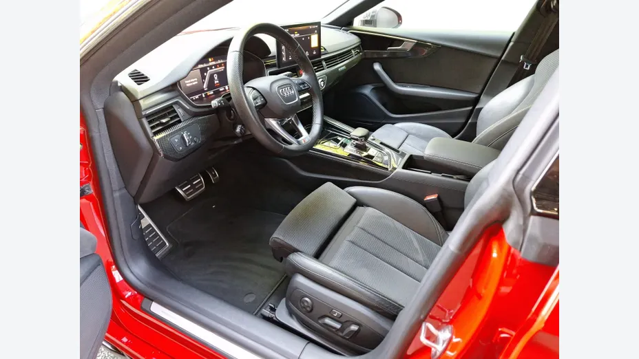 AUDI S5 -