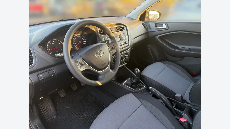 HYUNDAI i20 i20 1.2 Classic Plus