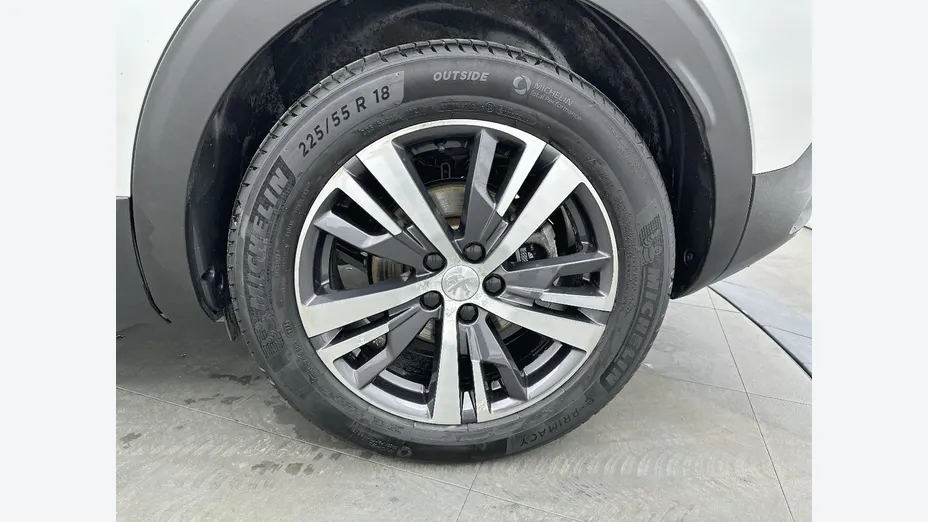 PEUGEOT 3008 -