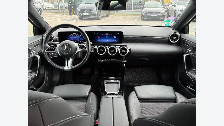 MERCEDES-BENZ A Klasa A 220 4-Matic AMG Line 8G-DCT